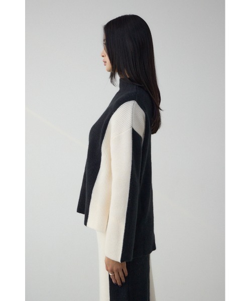 AZUL by moussy(アズールバイマウジー)の「バイカラーハイネックニットトップス(ニット/セーター・レディース・ブラック/モカ/グレー・FREE)」の9枚目の写真