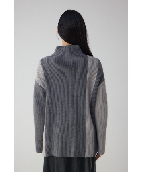 AZUL by moussy(アズールバイマウジー)の「バイカラーハイネックニットトップス(ニット/セーター・レディース・ブラック/モカ/グレー・FREE)」の22枚目の写真