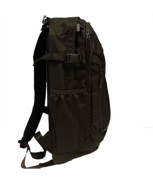 emonique（エモニーク）の「UNION6 ヘルメット収納バックパック（バックパック/リュック・メンズ・ブラック/グレー・FREE）」の7枚目の写真