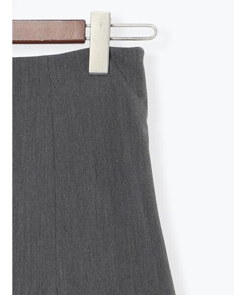 Te chichi（テチチ）の「【宮本茉由着用】ボンディングフレアスカート（スカート・レディース・チャコールグレー/オフホワイト/ネイビー・F）」の4枚目の写真