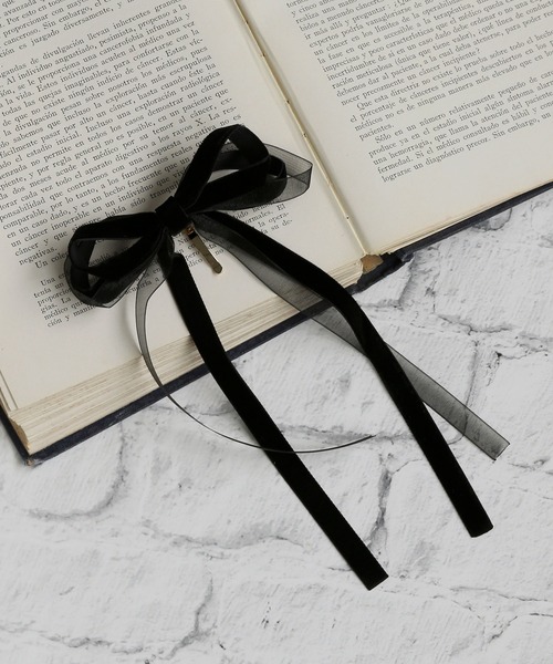 colleca la(コレカラ)の「レイヤードベロアリボンヘアカフ/ヘアフック(バレッタ/ヘアクリップ・レディース・ブラック/ボルドー・FREE)」の2枚目の写真