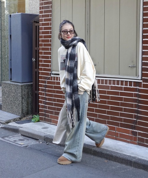 TEEN BOOP（ティーンブープ）の「フォトプリントルーズスウェット