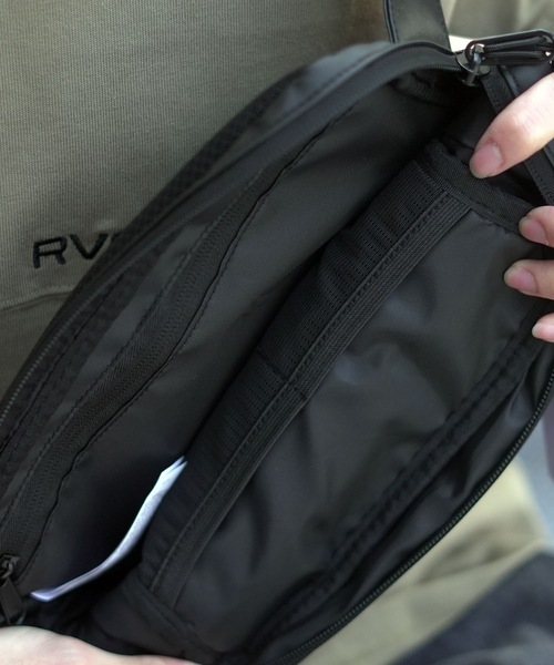 RVCA（ルーカ）の「RVCA メンズ LEVEL WAISTPACK ショルダーバッグ 【2026年春夏モデル】（ショルダーバッグ・メンズ・ブラック・FREE）」の15枚目の写真