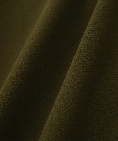 MARGARET HOWELL(マーガレットハウエル)の「HIGHDENCE POLYESTER JERSEY(Tシャツ/カットソー・メンズ・ブラック/オリーブ・LARGE/MEDIUM)」の14枚目の写真