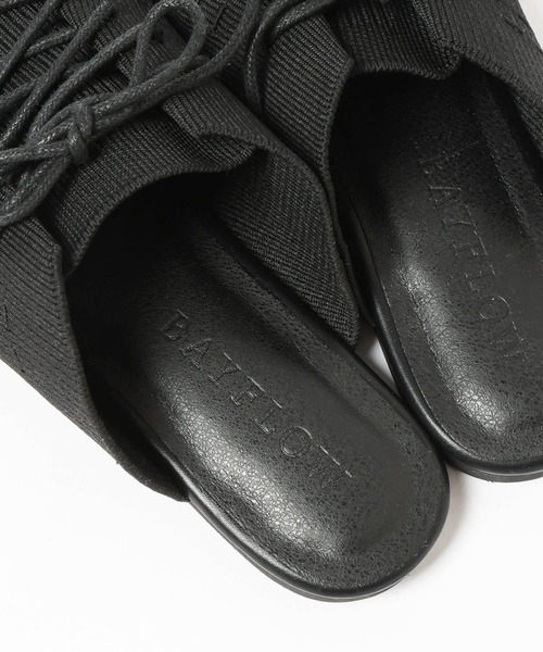 BAYFLOW（ベイフロー）の「レースアップニットミュール（サンダル・レディース・ブラック/ベージュ系・LARGE/MEDIUM）」の3枚目の写真