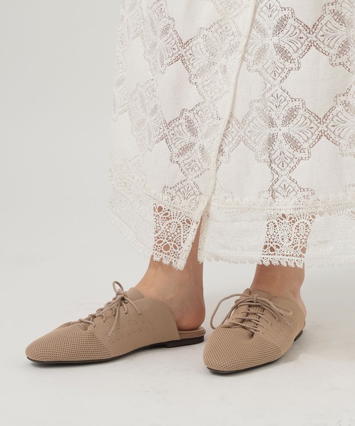 BAYFLOW（ベイフロー）の「レースアップニットミュール（サンダル・レディース・ブラック/ベージュ系・LARGE/MEDIUM）」の20枚目の写真