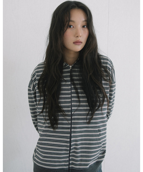 HAVISM(ヘビズム)の「WP STRIPE THIN ZIP UP HOOD(CHARCOAL)(パーカー・レディース・その他・ONE SIZE)」の3枚目の写真