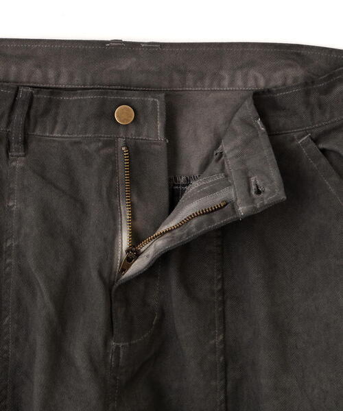 BEAVER(ビーバー)の「B omnivore/ビーオムニボー VINTAGE PANTS(チノパンツ・メンズ・ブラック/キャメル・M/L)」の6枚目の写真