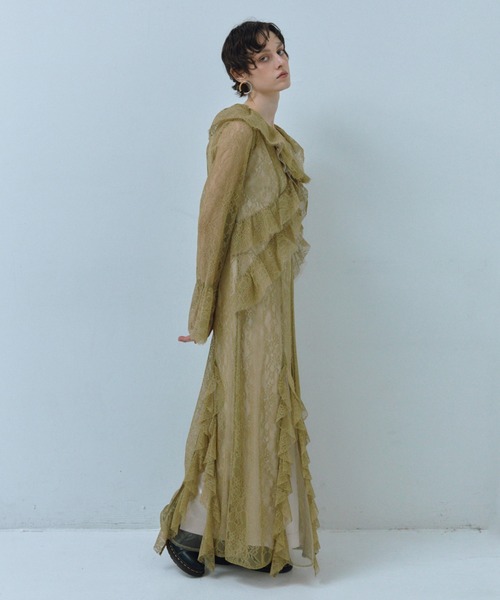 ANDRESD（アンドレスド）の「ラッフルレースガウンレイヤードドレス / ruffle lace gown layered  dress（ドレス・レディース・ブルー/マスタード/アイボリー/ブラック・M/S/L）」の5枚目の写真