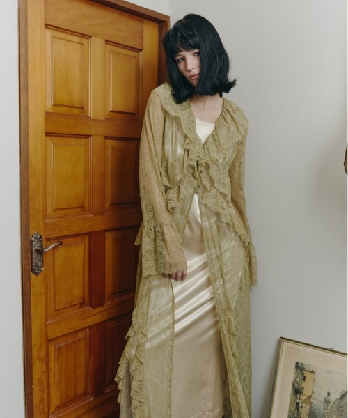 ANDRESD（アンドレスド）の「ラッフルレースガウンレイヤードドレス / ruffle lace gown layered  dress（ドレス・レディース・ブルー/マスタード/アイボリー/ブラック・M/S/L）」の17枚目の写真