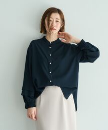 YECCA VECCA（イェッカヴェッカ）の「2way裾アレンジパール釦ブラウス（シャツ/ブラウス）」