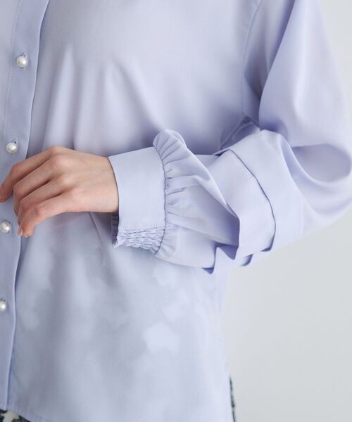 YECCA VECCA（イェッカヴェッカ）の「2way裾アレンジパール釦ブラウス（シャツ/ブラウス・レディース・サックスブルー/ドット/ストライプ/ネイビー/オフホワイト・FREE）」の17枚目の写真