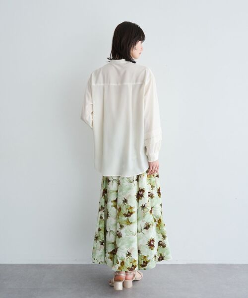 YECCA VECCA（イェッカヴェッカ）の「2way裾アレンジパール釦ブラウス（シャツ/ブラウス・レディース・サックスブルー/ドット/ストライプ/ネイビー/オフホワイト・FREE）」の8枚目の写真