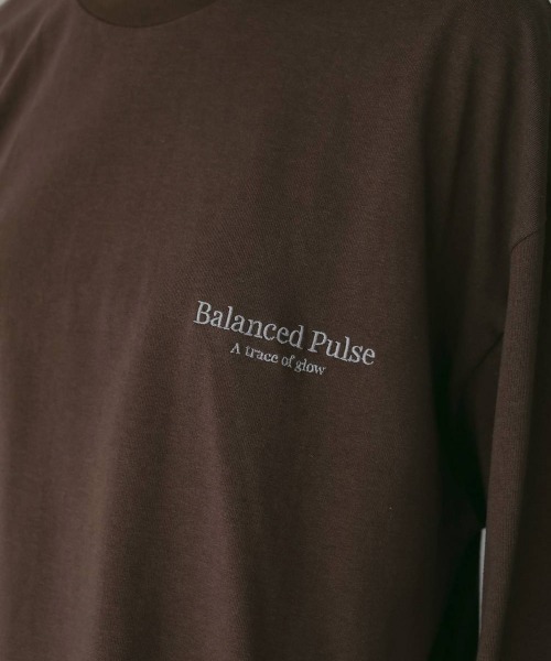 anuke（アンヌーク）の「anuke Logo Long T-Shirts（Tシャツ/カットソー・レディース・ダークブラウン・FREE）」の7枚目の写真