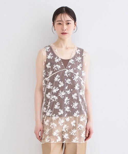 OPAQUE.CLIP（オペークドットクリップ）の「シアー刺繍チュニックブラウス【洗濯機OK】（シャツ/ブラウス・レディース・アイボリー/ブラック・00）」の9枚目の写真