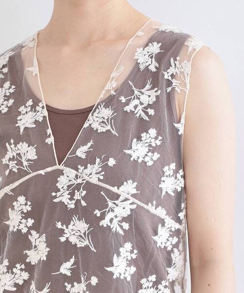 OPAQUE.CLIP（オペークドットクリップ）の「シアー刺繍チュニックブラウス【洗濯機OK】（シャツ/ブラウス・レディース・アイボリー/ブラック・00）」の13枚目の写真