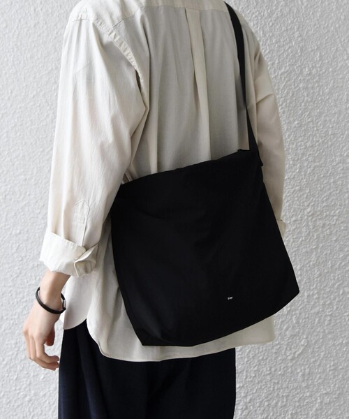 Filer(フィレール)の「Filer:〈撥水加工/軽量〉SIWA ミニ ショルダーバッグ OG-018◇(ショルダーバッグ・メンズ・オレンジ/ブルー/ブラック/グレー・ONE SIZE)」の2枚目の写真