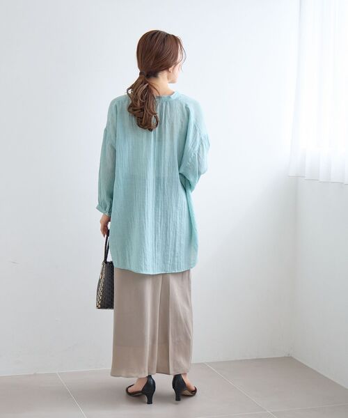 le.coeur blanc（ルクールブラン）の「《WEB限定アイテム》バンドカラーガーゼブラウス（シャツ/ブラウス・レディース・オフホワイト/ベージュ/グリーン/ネイビー・38）」の12枚目の写真