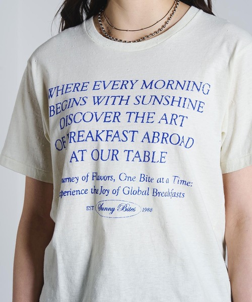 ROSE BUD（ローズバッド）の「(mag.by c)FLOCK PRINT LOGO TEE（Tシャツ/カットソー・レディース・ブラック/オフホワイト・ONE SIZE）」の10枚目の写真