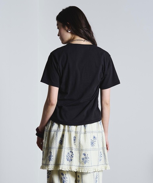 ROSE BUD（ローズバッド）の「(mag.by c)FLOCK PRINT LOGO TEE（Tシャツ/カットソー・レディース・ブラック/オフホワイト・ONE SIZE）」の15枚目の写真