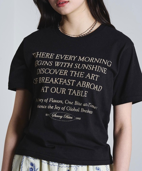 ROSE BUD（ローズバッド）の「(mag.by c)FLOCK PRINT LOGO TEE（Tシャツ/カットソー・レディース・ブラック/オフホワイト・ONE SIZE）」の19枚目の写真