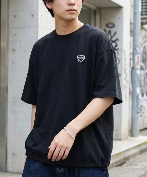SlashDate（スラッシュデイト）の「【85】別注 ワンポイント ハートロゴ刺繍 フロッキーワッペン クルーネックTシャツ/ドローコード/ユニセックス/レディース/メンズ/新柄追加【Sサイズ～Lサイズ】（Tシャツ/カットソー・レディース・ブラック系3/ブラック系1/ブラック系/ホワイト系2/ホワイト系1/ホワイト系/ブラック系2/ホワイト系3/ホワイト系5/ライトグレー系/ホワイト系4/ブラック系4・S/L/M）」の9枚目の写真