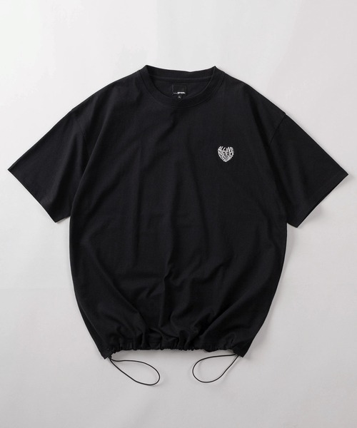 SlashDate（スラッシュデイト）の「【85】別注 ワンポイント ハートロゴ刺繍 フロッキーワッペン クルーネックTシャツ/ドローコード/ユニセックス/レディース/メンズ/新柄追加【Sサイズ～Lサイズ】（Tシャツ/カットソー・レディース・ブラック系3/ブラック系1/ブラック系/ホワイト系2/ホワイト系1/ホワイト系/ブラック系2/ホワイト系3/ホワイト系5/ライトグレー系/ホワイト系4/ブラック系4・S/L/M）」の13枚目の写真