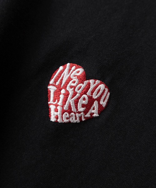 SlashDate（スラッシュデイト）の「【85】別注 ワンポイント ハートロゴ刺繍 フロッキーワッペン クルーネックTシャツ/ドローコード/ユニセックス/レディース/メンズ/新柄追加【Sサイズ～Lサイズ】（Tシャツ/カットソー・レディース・ブラック系3/ブラック系1/ブラック系/ホワイト系2/ホワイト系1/ホワイト系/ブラック系2/ホワイト系3/ホワイト系5/ライトグレー系/ホワイト系4/ブラック系4・S/L/M）」の18枚目の写真