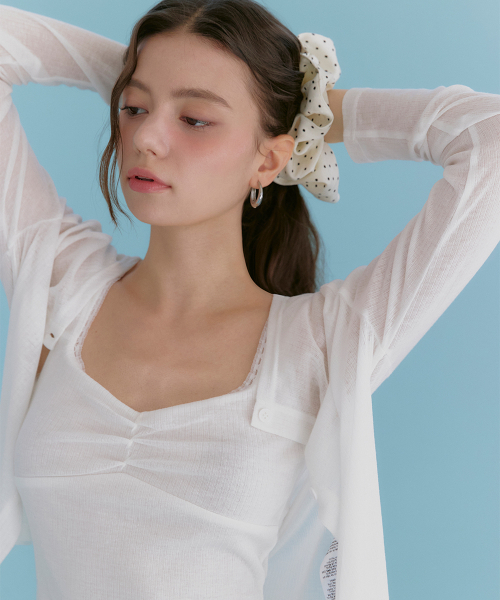 MICANE(ミケーネ)の「セリカーディガン-レースツイストスリーブレスセットアップ(Tシャツ/カットソー・レディース・ブラック/アイボリー/ライトグレー・SMALL/MEDIUM/LARGE/X-LARGE)」の4枚目の写真