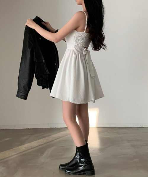 SEU（エスイーユー）の「1枚できれいめ満開。バックリボンバルーン ミニ キャミ ワンピース。 【オフィスカジュアル】【きれいめカジュアル】 レディース韓国風（ワンピース・レディース・ブラック/ホワイト・フリー）」の9枚目の写真