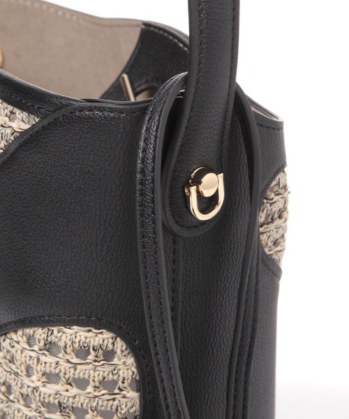 Elura（エルーラ）の「Hole digging bag/640659（ハンドバッグ・レディース・ブラック/ライトベージュ・FREE）」の7枚目の写真