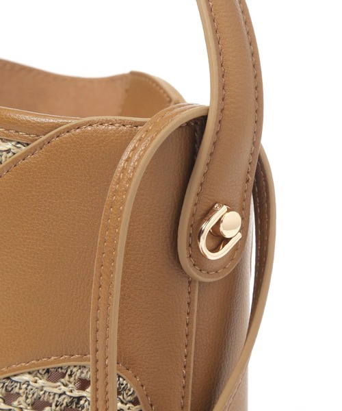 Elura（エルーラ）の「Hole digging bag/640659（ハンドバッグ・レディース・ブラック/ライトベージュ・FREE）」の17枚目の写真