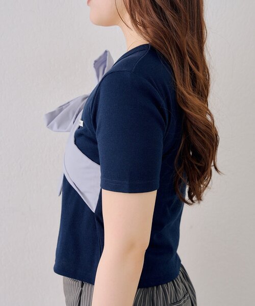 continuer de NICE CLAUP(コンティニューデナイスクラップ)の「たすき掛け風、ビッグリボンテレコプルオーバー(Tシャツ/カットソー・レディース・レッド/オフホワイト/ネイビー/ブラック・FREE)」の20枚目の写真