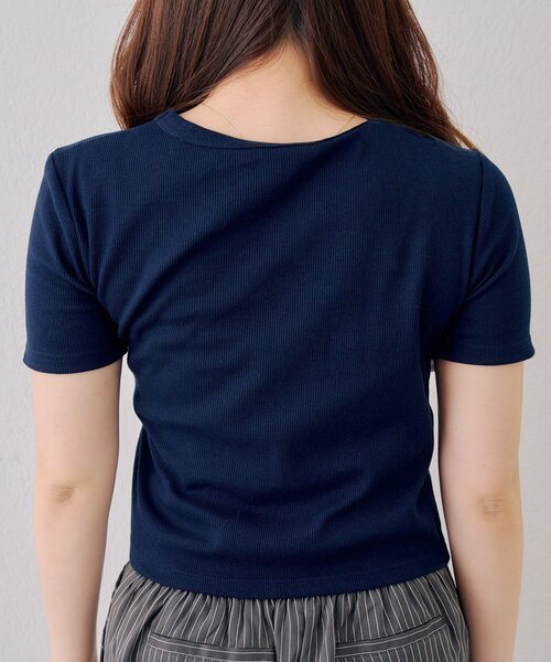 continuer de NICE CLAUP(コンティニューデナイスクラップ)の「たすき掛け風、ビッグリボンテレコプルオーバー(Tシャツ/カットソー・レディース・レッド/オフホワイト/ネイビー/ブラック・FREE)」の9枚目の写真