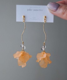 jolie minette /ゆれる ウェーブ フリル ロングピアス/アレルギー対応