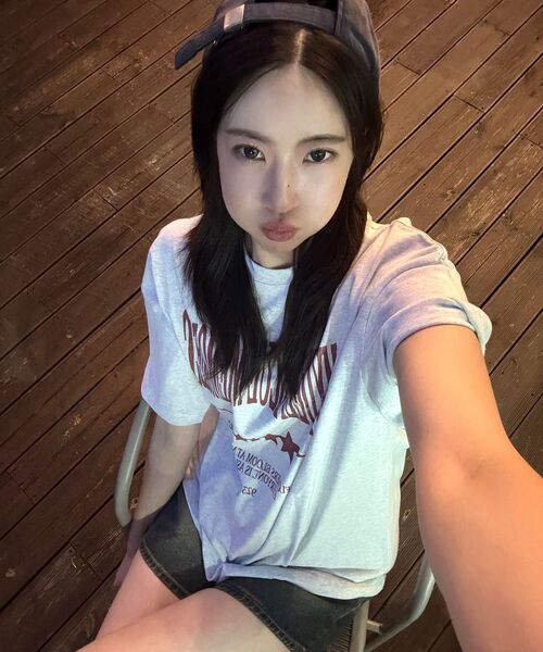mydeepbluememories(マイディープブルーメモリーズ)の「MM Vintage Crack T-shirt (light melange)(Tシャツ/カットソー・レディース・ライトグレー・1/2)」の11枚目の写真