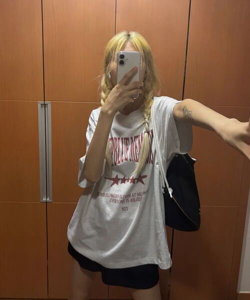 mydeepbluememories(マイディープブルーメモリーズ)の「MM Vintage Crack T-shirt (light melange)(Tシャツ/カットソー・レディース・ライトグレー・1/2)」の17枚目の写真