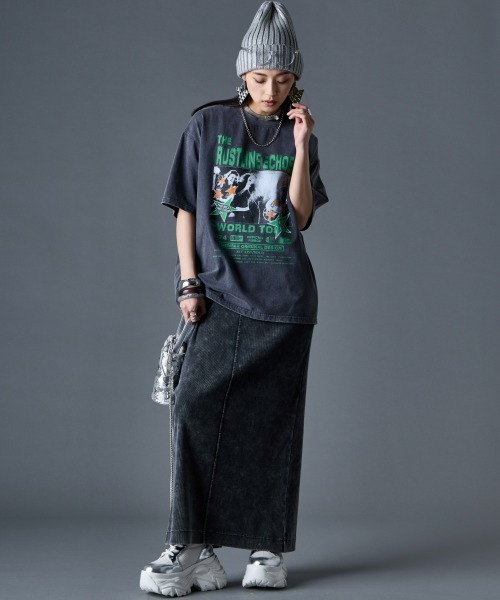 GEVS.（ジェイヴィス）の「綿100％ヴィンテージプリントTシャツ＜大きいサイズ有＞GEVS.（Tシャツ/カットソー・レディース・グレー/スミクロ/チャコール・4L/3L/LL/L/5L/M）」の5枚目の写真