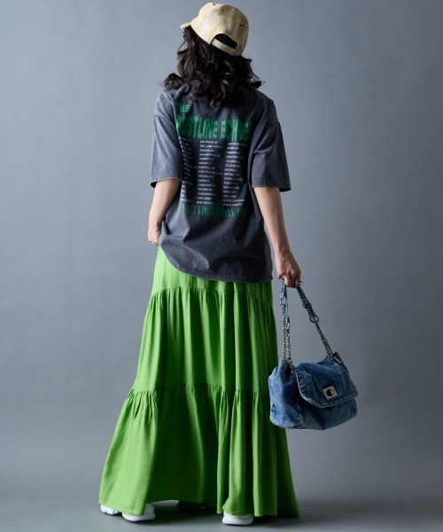 GEVS.（ジェイヴィス）の「綿100％ヴィンテージプリントTシャツ＜大きいサイズ有＞GEVS.（Tシャツ/カットソー・レディース・グレー/スミクロ/チャコール・4L/3L/LL/L/5L/M）」の19枚目の写真
