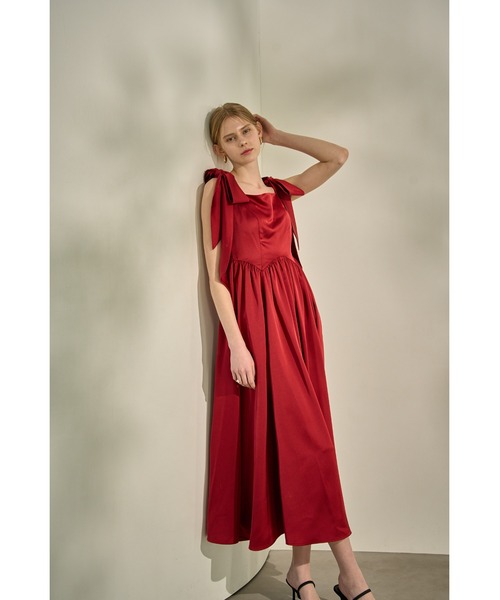 ERADIE(エラディエ)の「Double-Shoulder Ribbon Dress ダブルショルダーリボンドレス(ワンピース・レディース・シャンパン/レッド/ブラック・FREE)」の19枚目の写真