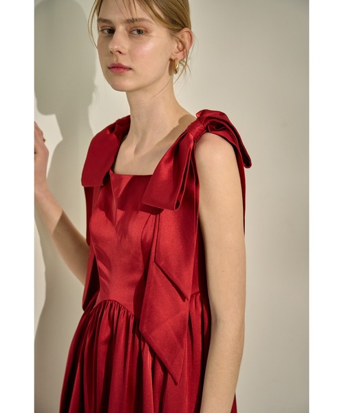 ERADIE(エラディエ)の「Double-Shoulder Ribbon Dress ダブルショルダーリボンドレス(ワンピース・レディース・シャンパン/レッド/ブラック・FREE)」の17枚目の写真