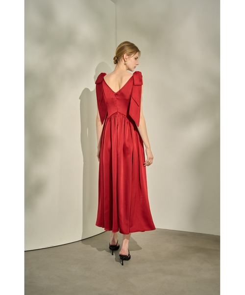 ERADIE(エラディエ)の「Double-Shoulder Ribbon Dress ダブルショルダーリボンドレス(ワンピース・レディース・シャンパン/レッド/ブラック・FREE)」の14枚目の写真