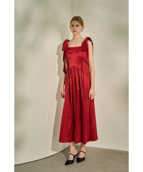 ERADIE(エラディエ)の「Double-Shoulder Ribbon Dress ダブルショルダーリボンドレス(ワンピース・レディース・シャンパン/レッド/ブラック・FREE)」の12枚目の写真