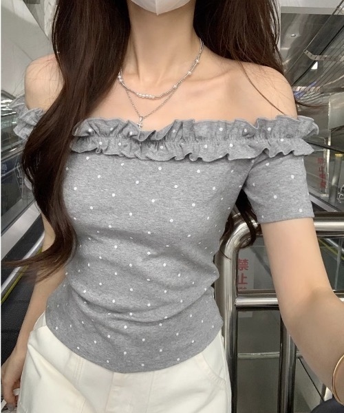 NoBelle（ノベル）の「ドット柄　フリルレースオフショルダーTシャツ（Tシャツ/カットソー・レディース・グレー/ホワイト/ブラック・L/M/S）」の6枚目の写真