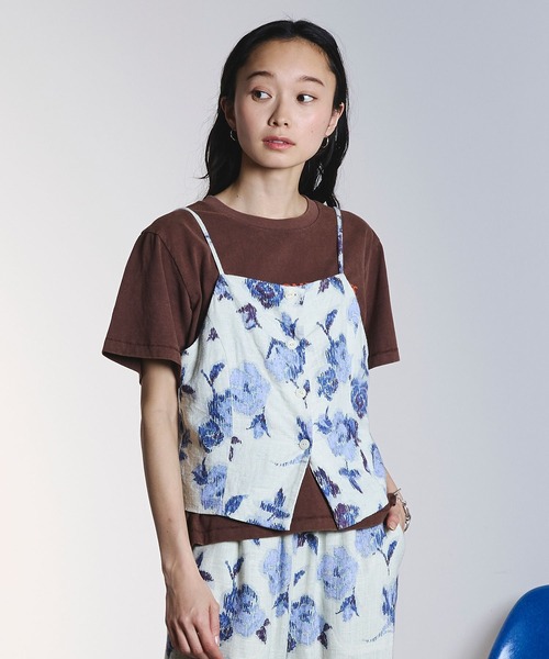 ROSE BUD(ローズバッド)の「ROSE PRINT VEST(ベスト・レディース・オフホワイト/ダークオリーブ・ONE SIZE)」の3枚目の写真