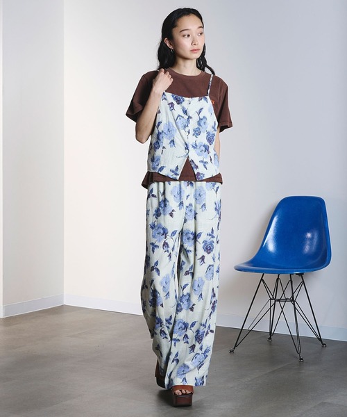 ROSE BUD(ローズバッド)の「ROSE PRINT VEST(ベスト・レディース・オフホワイト/ダークオリーブ・ONE SIZE)」の6枚目の写真