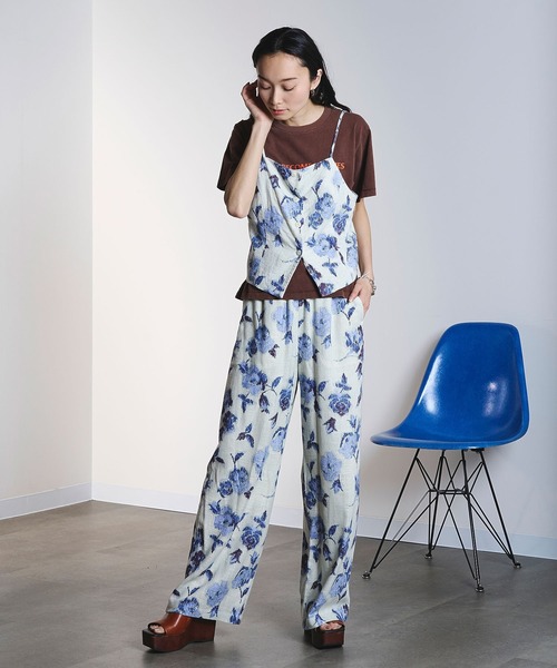 ROSE BUD(ローズバッド)の「ROSE PRINT VEST(ベスト・レディース・オフホワイト/ダークオリーブ・ONE SIZE)」の7枚目の写真