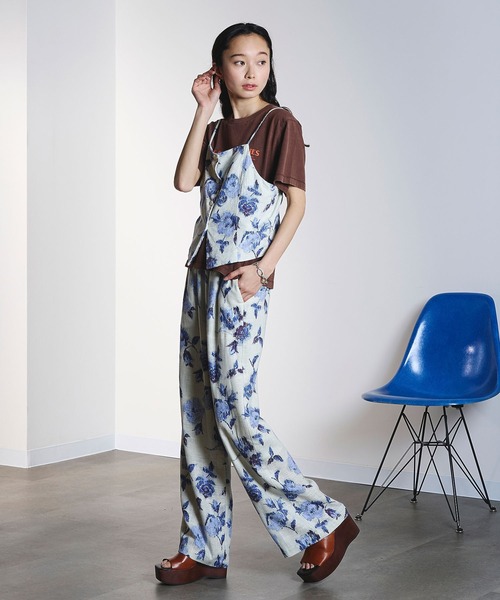 ROSE BUD(ローズバッド)の「ROSE PRINT VEST(ベスト・レディース・オフホワイト/ダークオリーブ・ONE SIZE)」の8枚目の写真