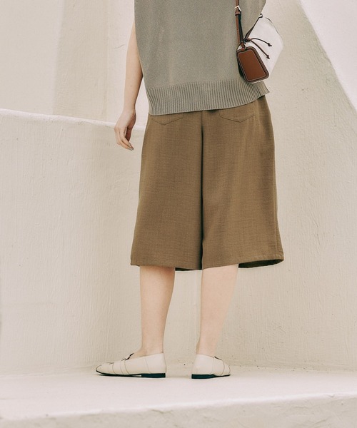 LEPSIM(レプシィム)の「《リネンライクドライシリーズ》タックハーフパンツ 637701(その他パンツ・レディース・カーキブラウン/ブラック/ライトベージュ・FREE)」の18枚目の写真
