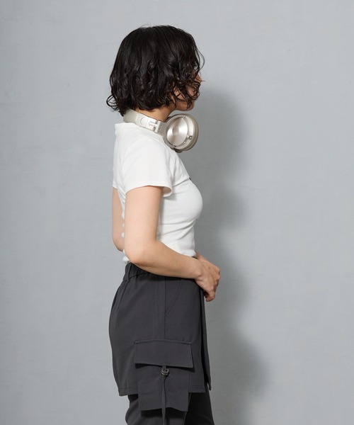 aremoi(アレモイ)の「スターグラフィック コンパクトTシャツ(Tシャツ/カットソー・レディース・ホワイト・SMALL/MEDIUM/LARGE)」の21枚目の写真